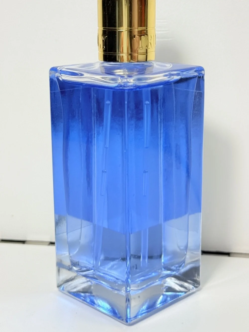 TRULY Glass Skin After Shave Oil - NIB - Picture 4 of 5